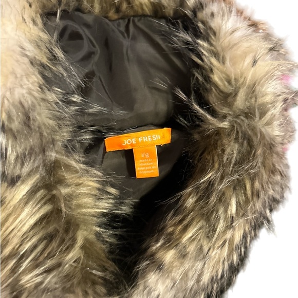 Faux Fur Vest in Black and Brown - Picture 6 of 15